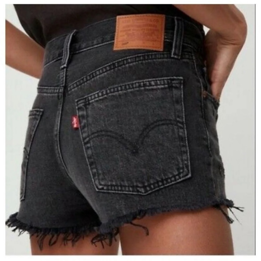 Levi 501 Jean shorts size 25